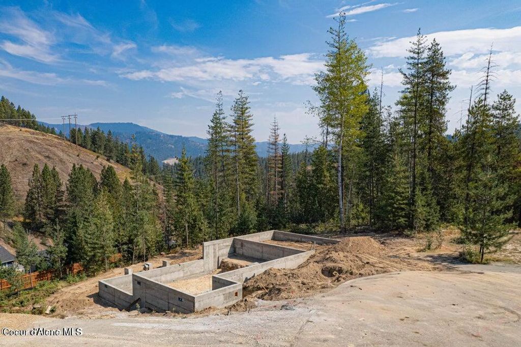 Photo of 207 Palamino, Pinehurst, ID 83850 (MLS # 26-3582)