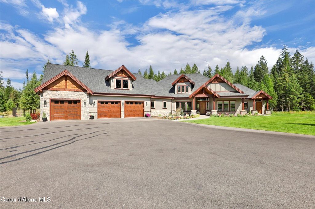 Photo of 1237 Amulet Cir, Rathdrum, ID 83858 (MLS # 25-7904)