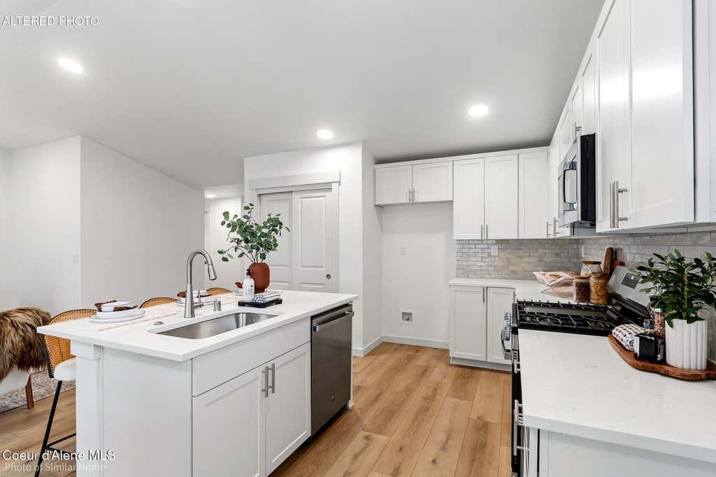 Photo of 12128 Kilkenny Dr, Post Falls, ID 83854 (MLS # 26-8799)
