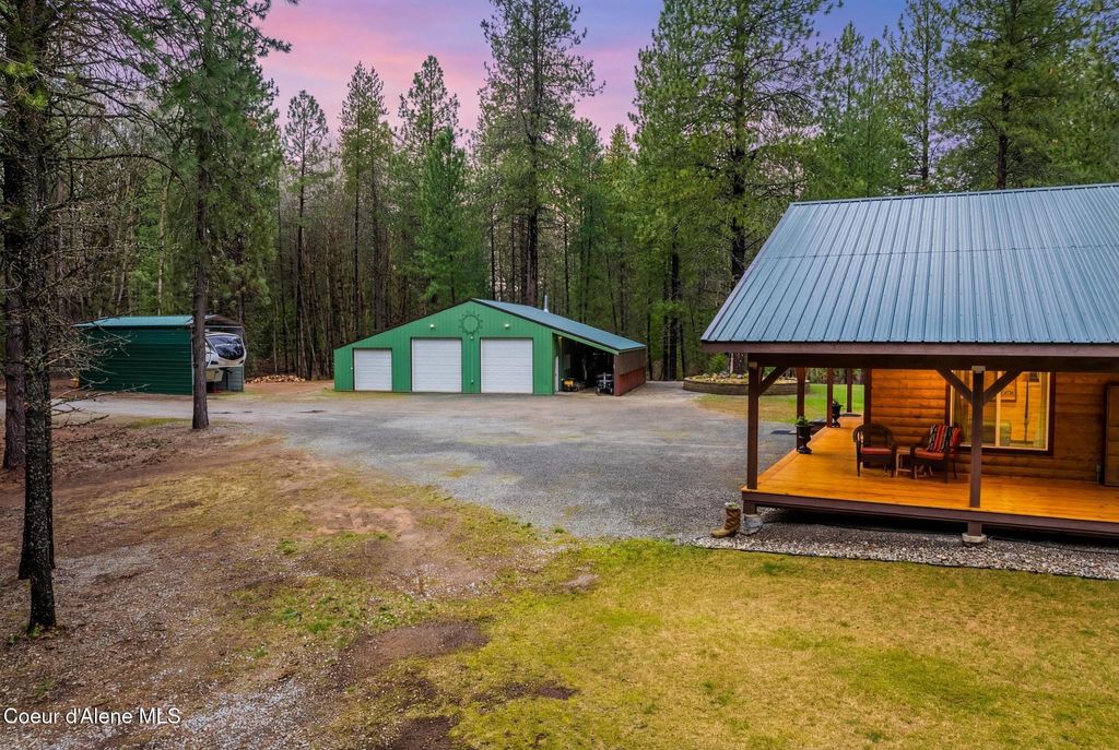 Photo of 415 Hummingbird Dr, Sandpoint, ID 83864 (MLS # 26-3100)