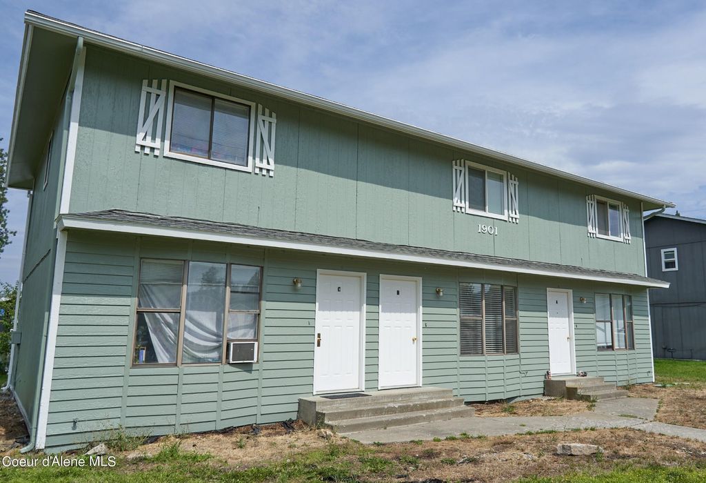 Photo of 1901 E 1st Ave, Post Falls, ID 83854 (MLS # 24-7065)