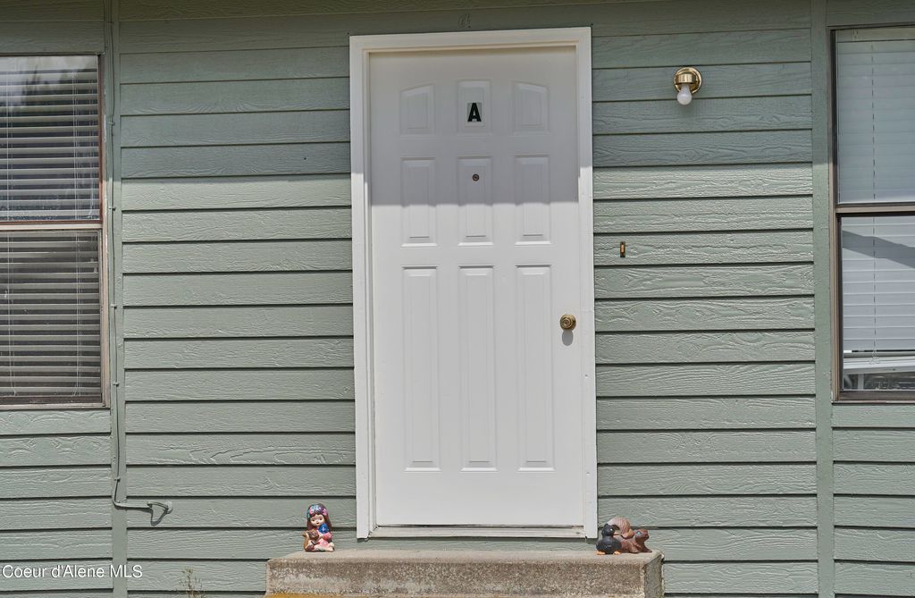 Photo of 1901 E 1st Ave, Post Falls, ID 83854 (MLS # 24-7065)