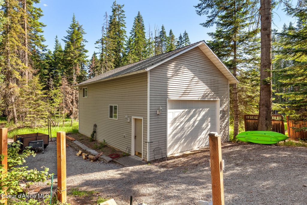 Photo of 3256 Cambridge DR, Hayden, ID 83835 (MLS # 26-6391)