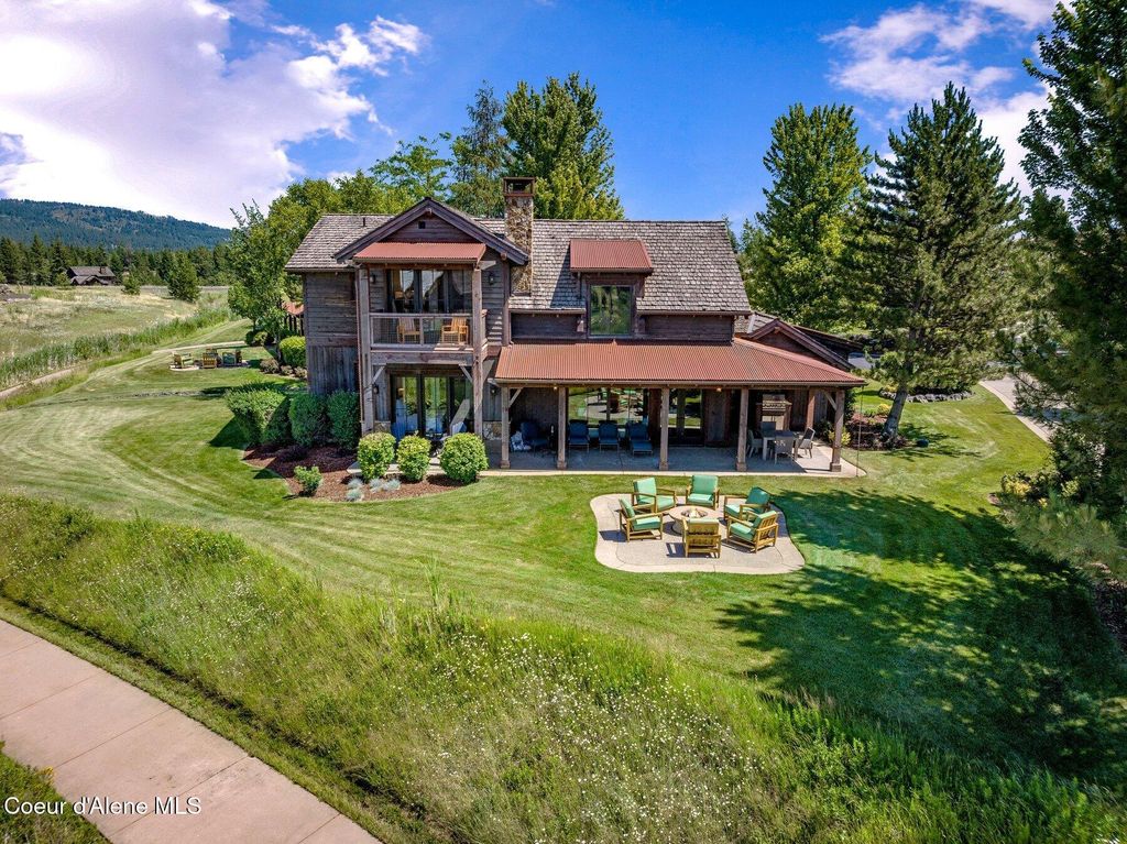 Photo of 17033 CITRINE Dr, Coeur dAlene, ID 83814 (MLS # 25-7121)