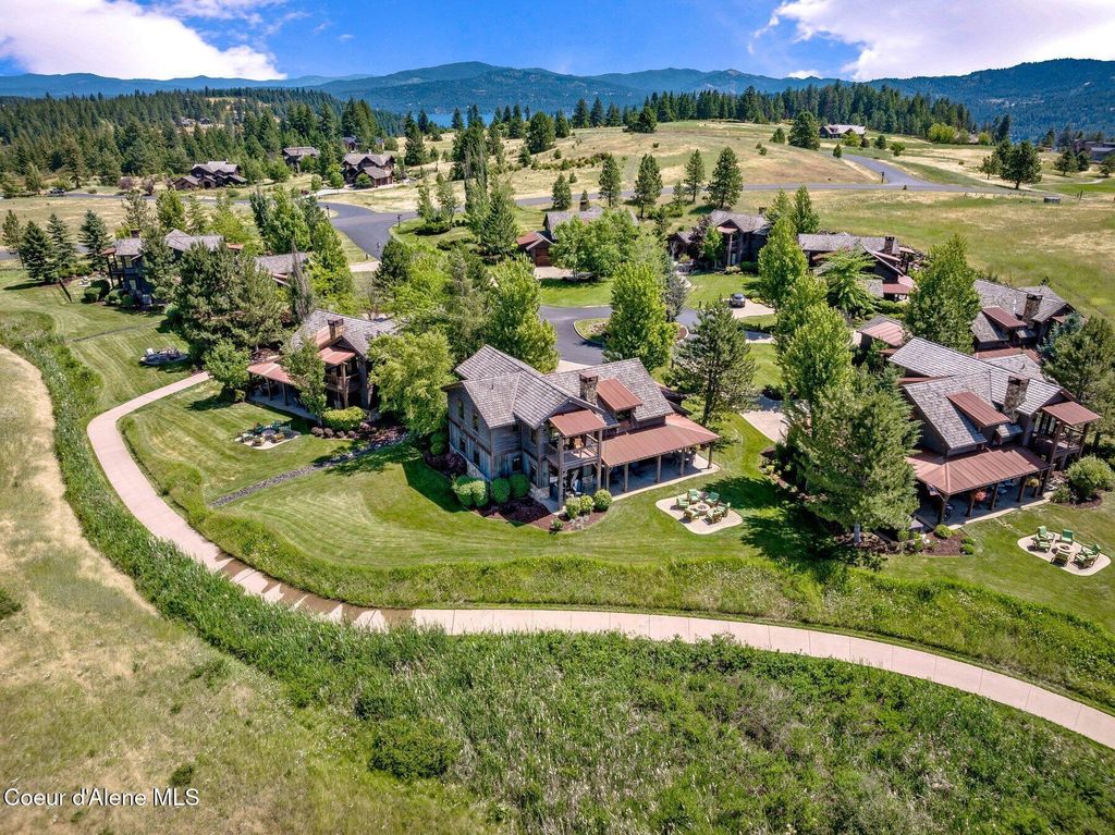 Photo of 17033 CITRINE Dr, Coeur dAlene, ID 83814 (MLS # 25-7121)