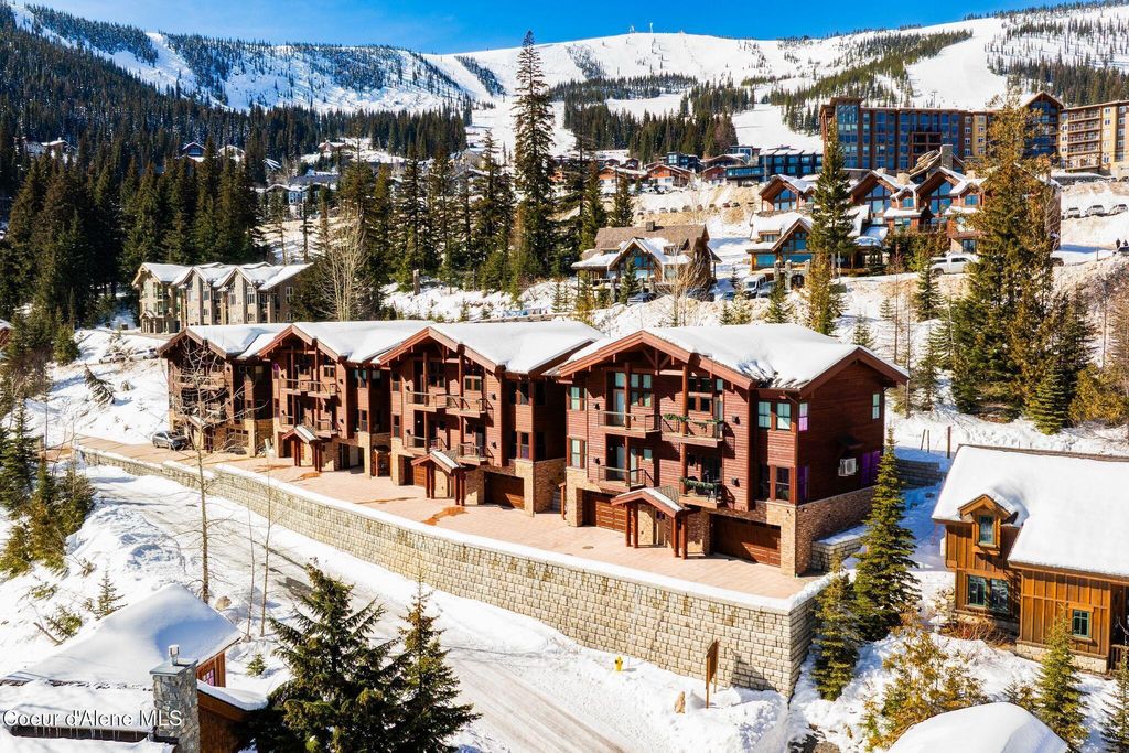 Photo of 50 Olaf Ct, Sandpoint, ID 83864 (MLS # 26-2500)