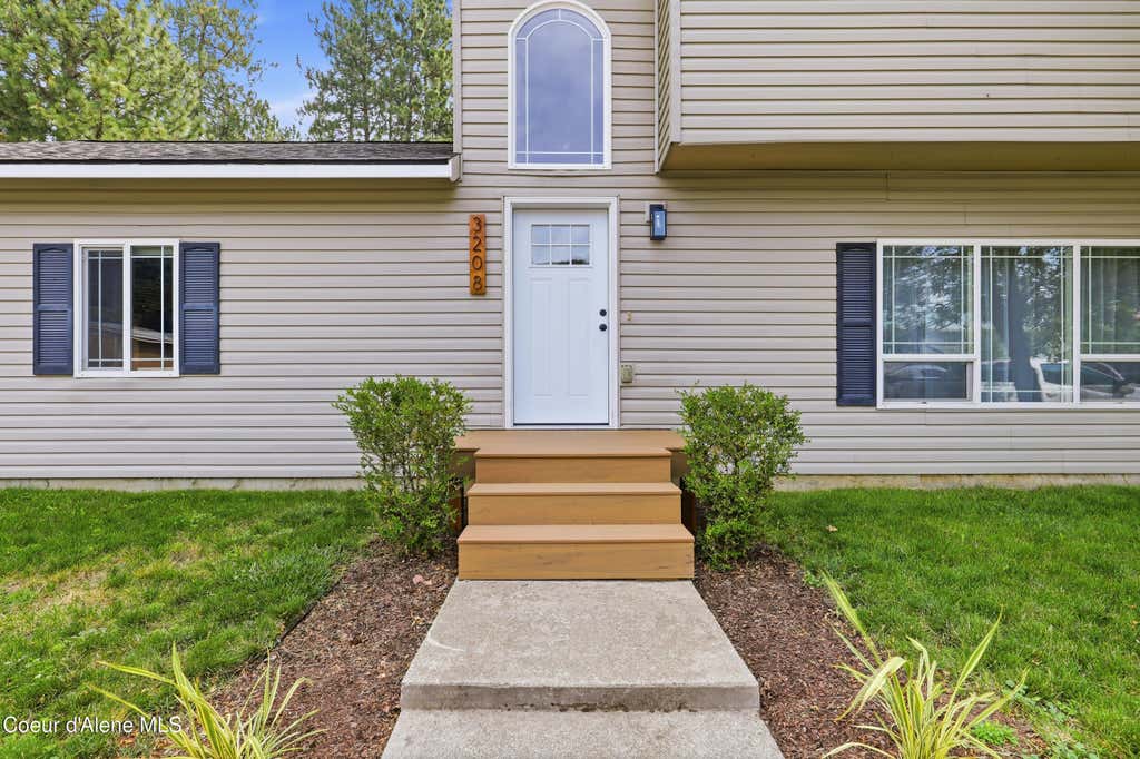 Photo of 3208 9th ST, Coeur dAlene, ID 83815 (MLS # 26-8519)