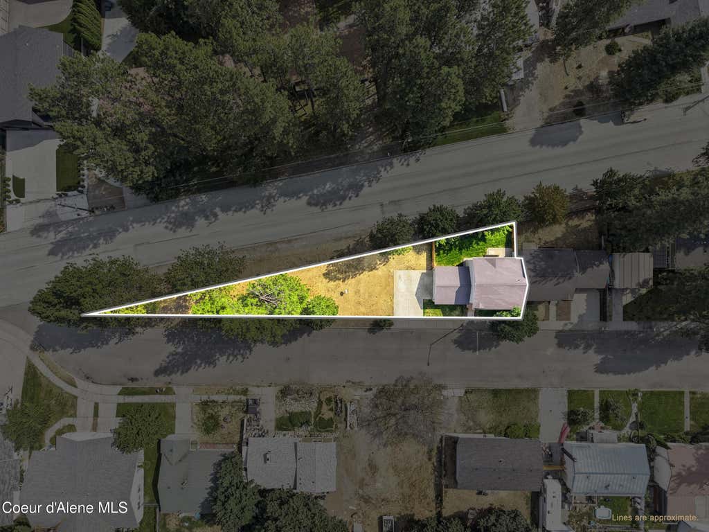 Photo of 3208 9th ST, Coeur dAlene, ID 83815 (MLS # 26-8519)