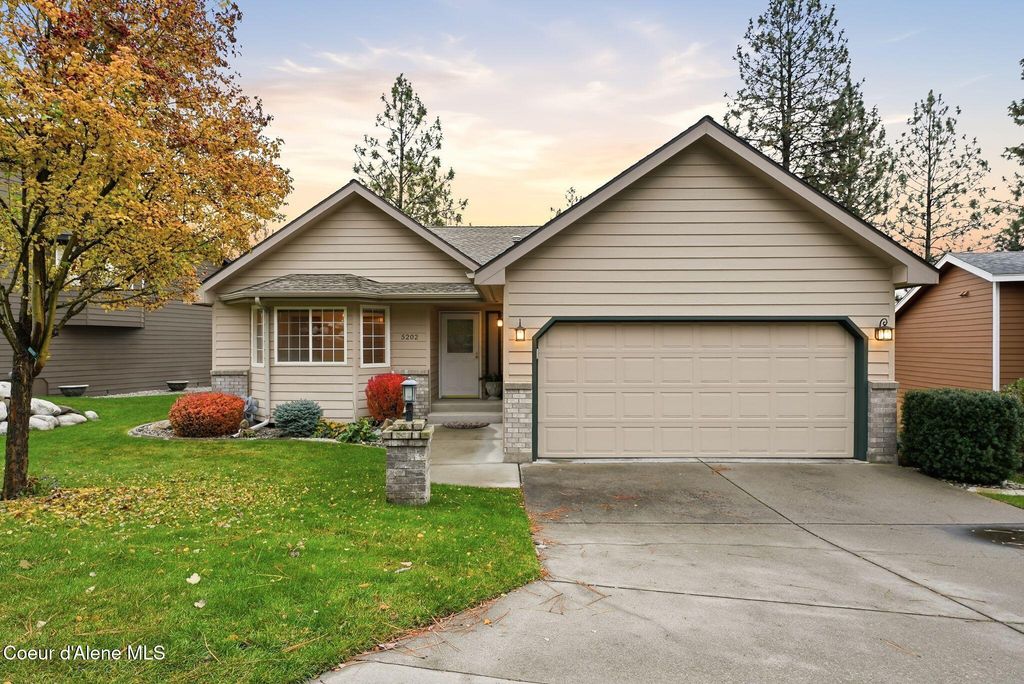 Photo of 5202 Hutton View View, Spokane, WA 99212 (MLS # 25-11117)