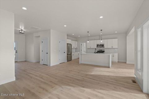 Photo of 1047 Merideth, Plummer, ID 83851 (MLS # 25-10737)