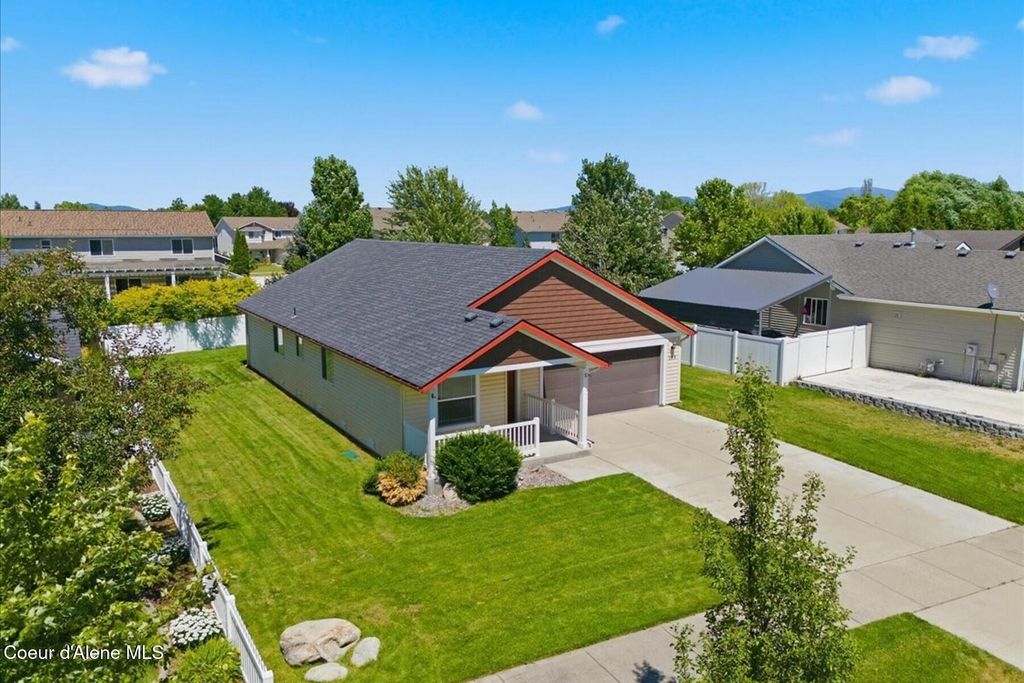 Photo of 3519 Accipter DR, Coeur dAlene, ID 83815 (MLS # 26-7141)