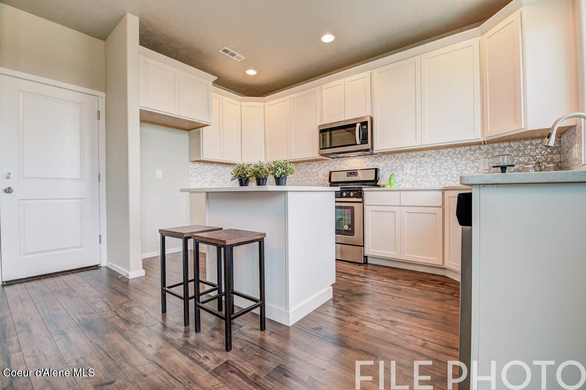 18724 E Riverside Street, Spokane Valley, Texas image 7