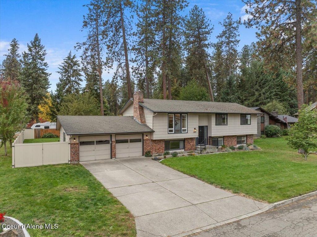 Photo of 3401 ANGIE Cir, Coeur dAlene, ID 83815 (MLS # 25-10288)