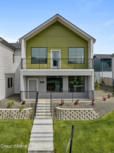 Photo of 997 RAILROAD Ave, Post Falls, ID 83854 (MLS # 25-8164)