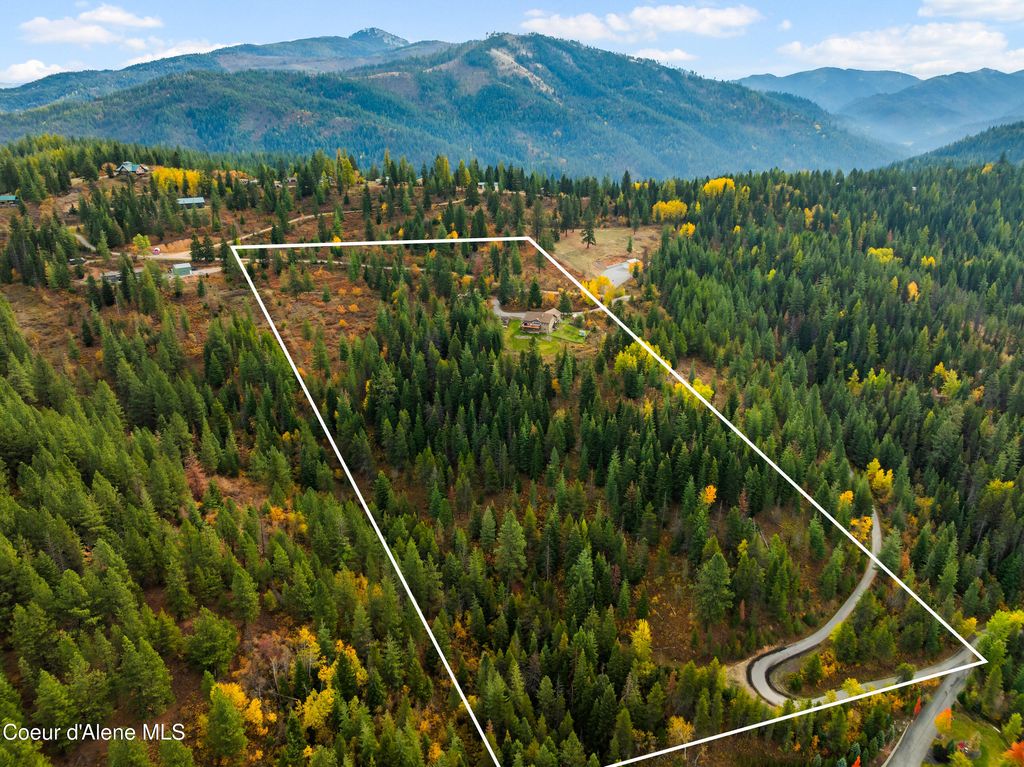 Photo of 833 Drummond Peak Road Road, Kingston, ID 83839 (MLS # 25-10675)