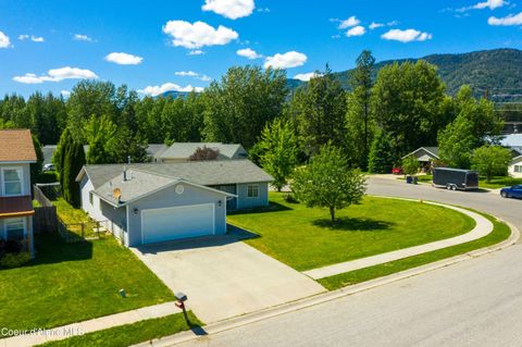 Single Family Residence in Sandpoint ID 1317 Kinnikinnik Ave.jpg