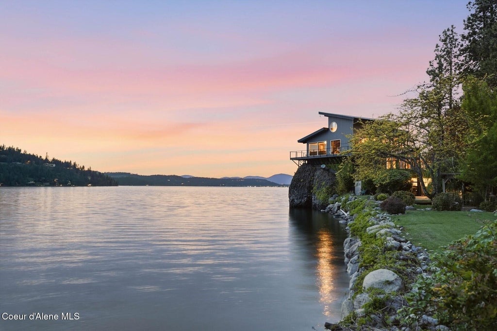 Photo of 4383 Arrow Point Point, Harrison, ID 83833 (MLS # 26-9242)