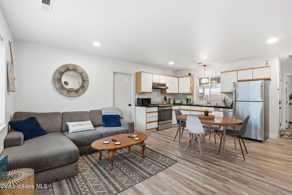 Photo of 1105/1107 Harrison Ave, Coeur dAlene, ID 83814 (MLS # 26-2978)