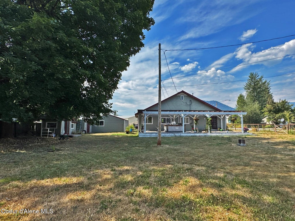 Photo of 188 Ash ST, Ponderay, ID 83852 (MLS # 26-9557)