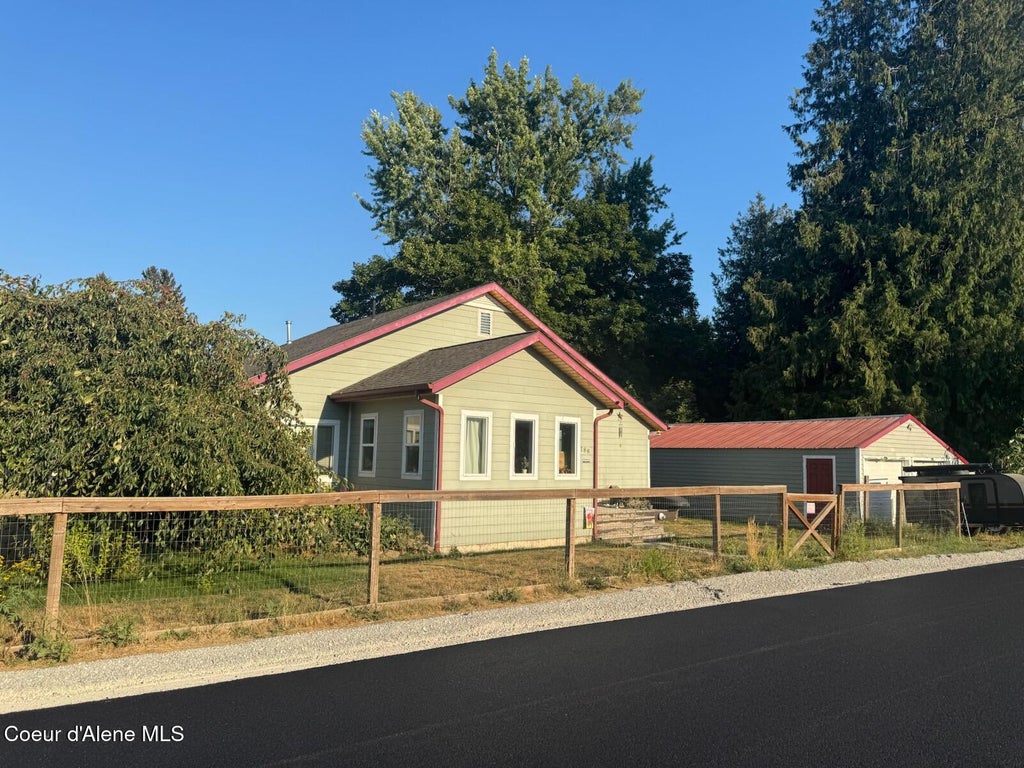 Photo of 188 Ash ST, Ponderay, ID 83852 (MLS # 26-9557)