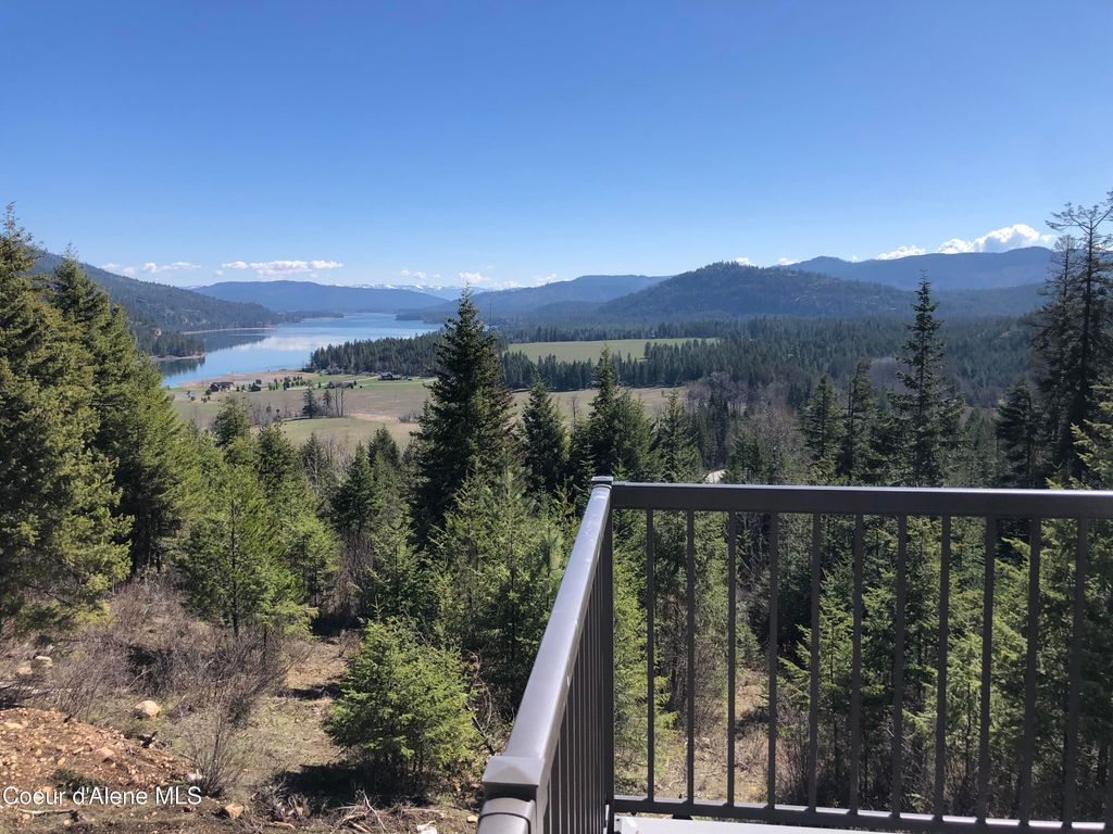 Photo of 197 Nikita Dr, Priest River, ID 83856 (MLS # 25-7633)