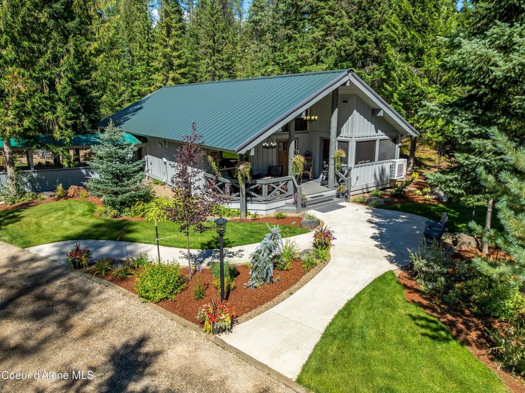 Photo of 2158 Reeder Crk Rd, Nordman, ID 83848 (MLS # 25-8430)