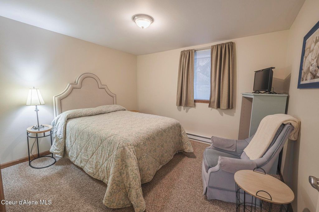 Photo of 4300 Crown Ave, Coeur dAlene, ID 83815 (MLS # 26-214)