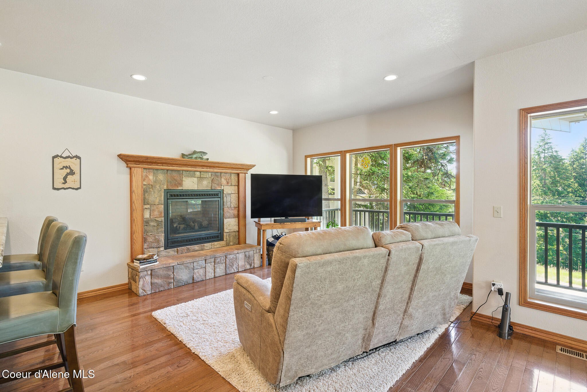 21 Midlake Dr, Sagle, Alaska image 14