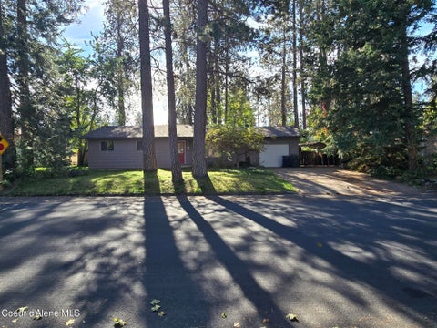 Photo of 4758 Woodland DR, Post Falls, ID 83854 (MLS # 26-10212)