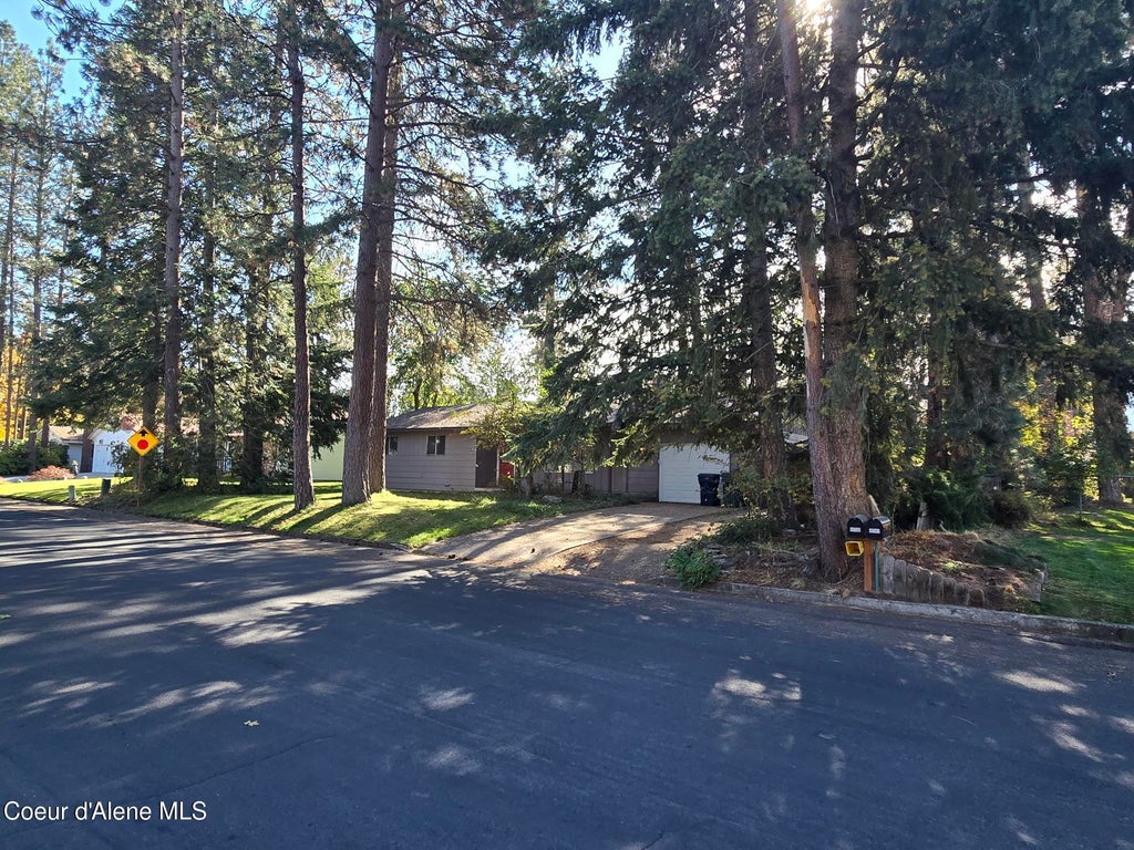 Photo of 4758 Woodland DR, Post Falls, ID 83854 (MLS # 26-10212)