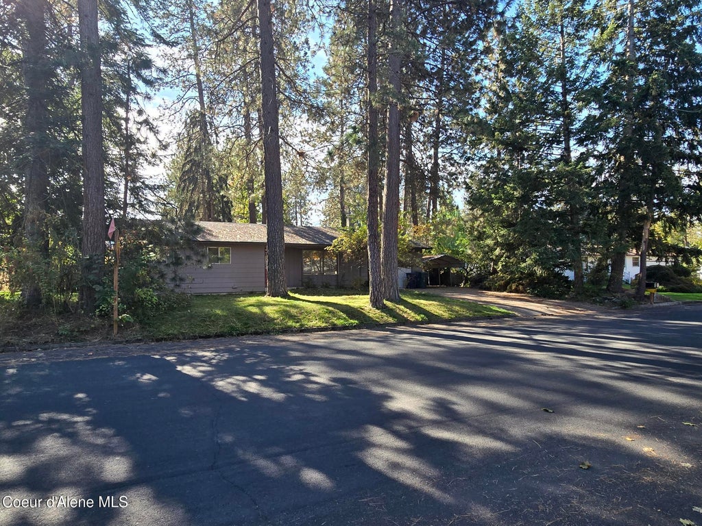 Photo of 4758 Woodland DR, Post Falls, ID 83854 (MLS # 26-10212)