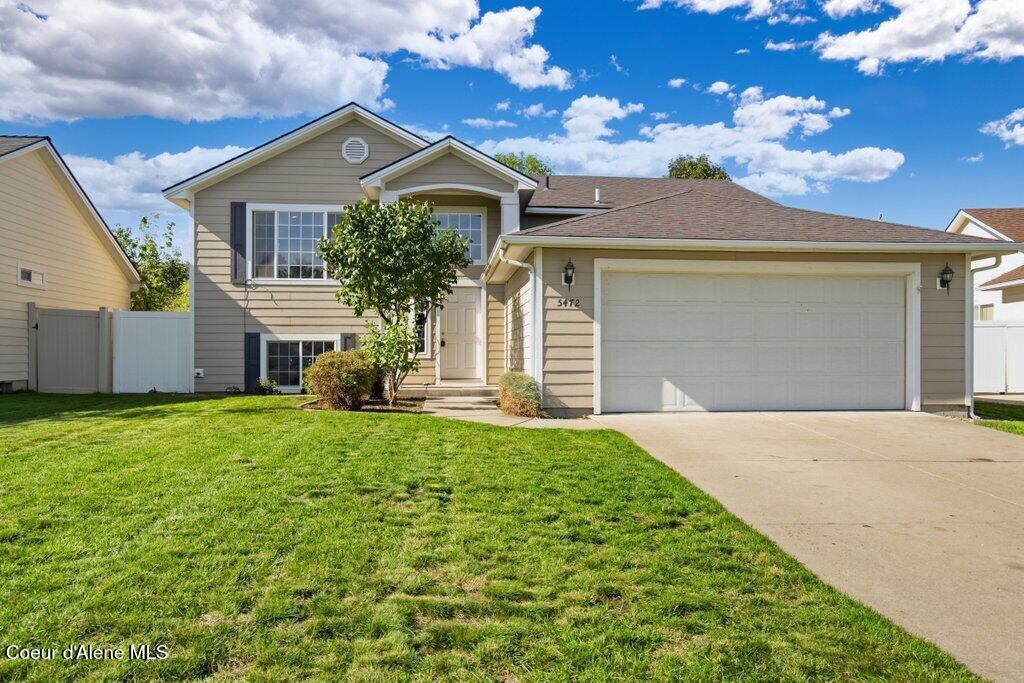 Photo of 5472 Citruswood DR, Post Falls, ID 83854 (MLS # 26-9549)