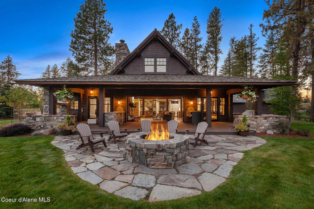 Photo of 2623 OLD BARN Ct, Harrison, ID 83833 (MLS # 25-3002)
