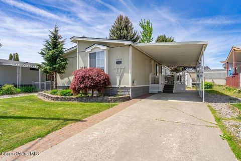 Mobile Home For Sale - 1624 Dartmouth Cir<br/> Coeur d'Alene, ID 83815