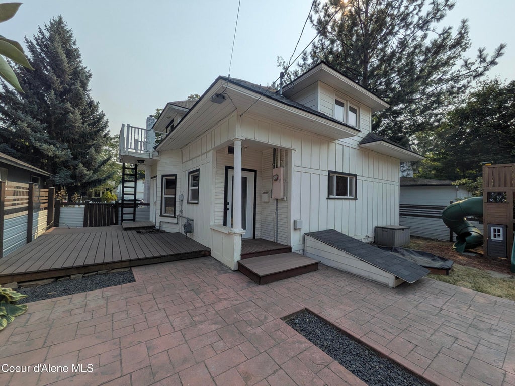 Photo of 921 Front Ave, Coeur dAlene, ID 83814 (MLS # 26-2898)