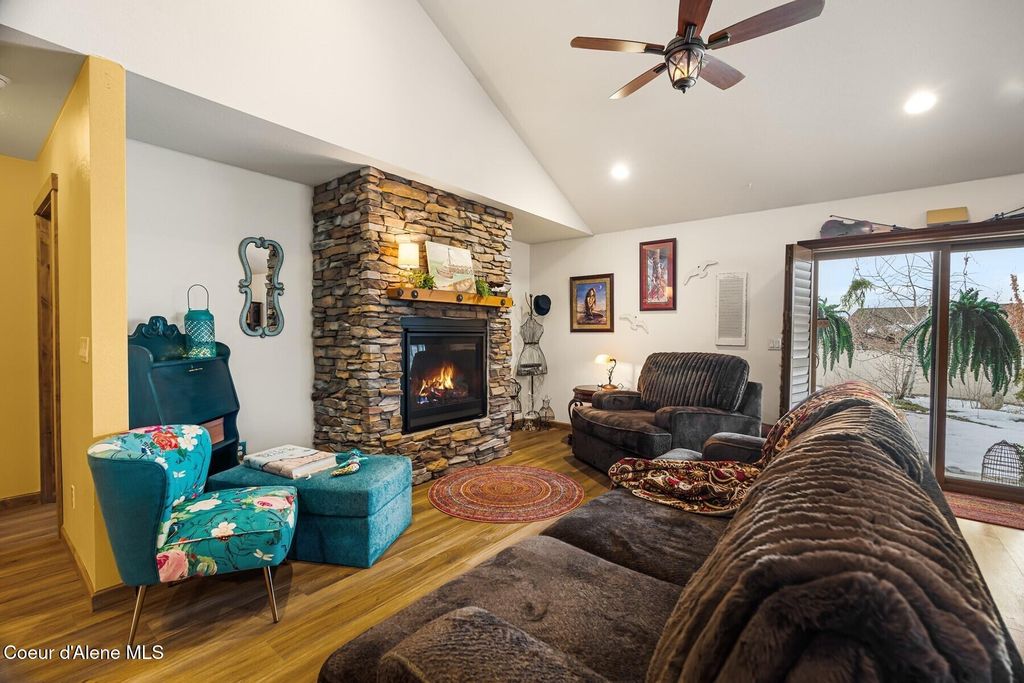 Photo of 13439 Shimmering Ct, Rathdrum, ID 83858 (MLS # 26-2451)