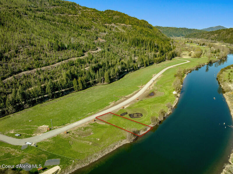 21 W Horn Hooked Ln, St. Maries, Alaska image 1