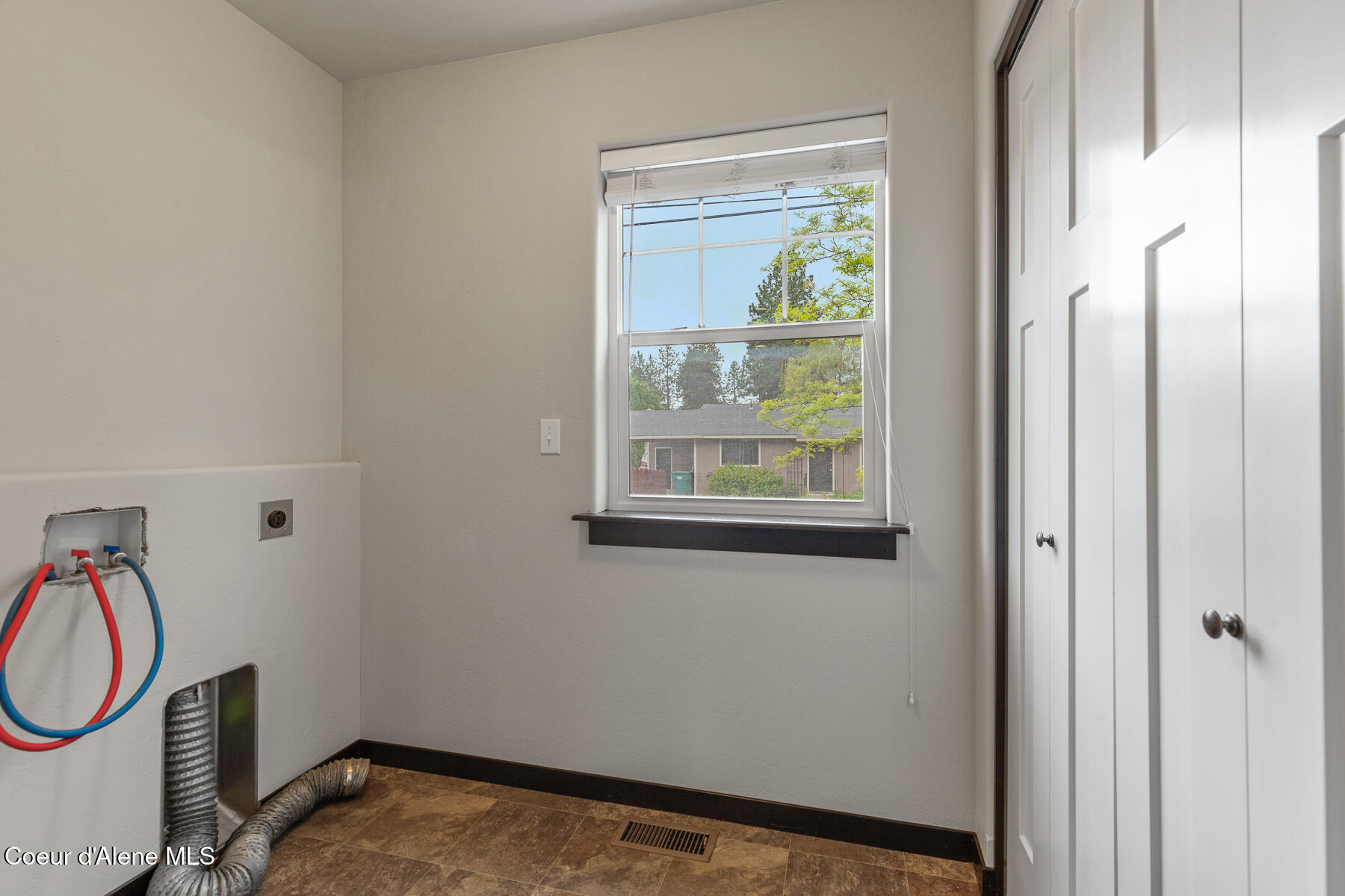 1201 E Locust Ave, Coeur d'Alene, Alaska image 15
