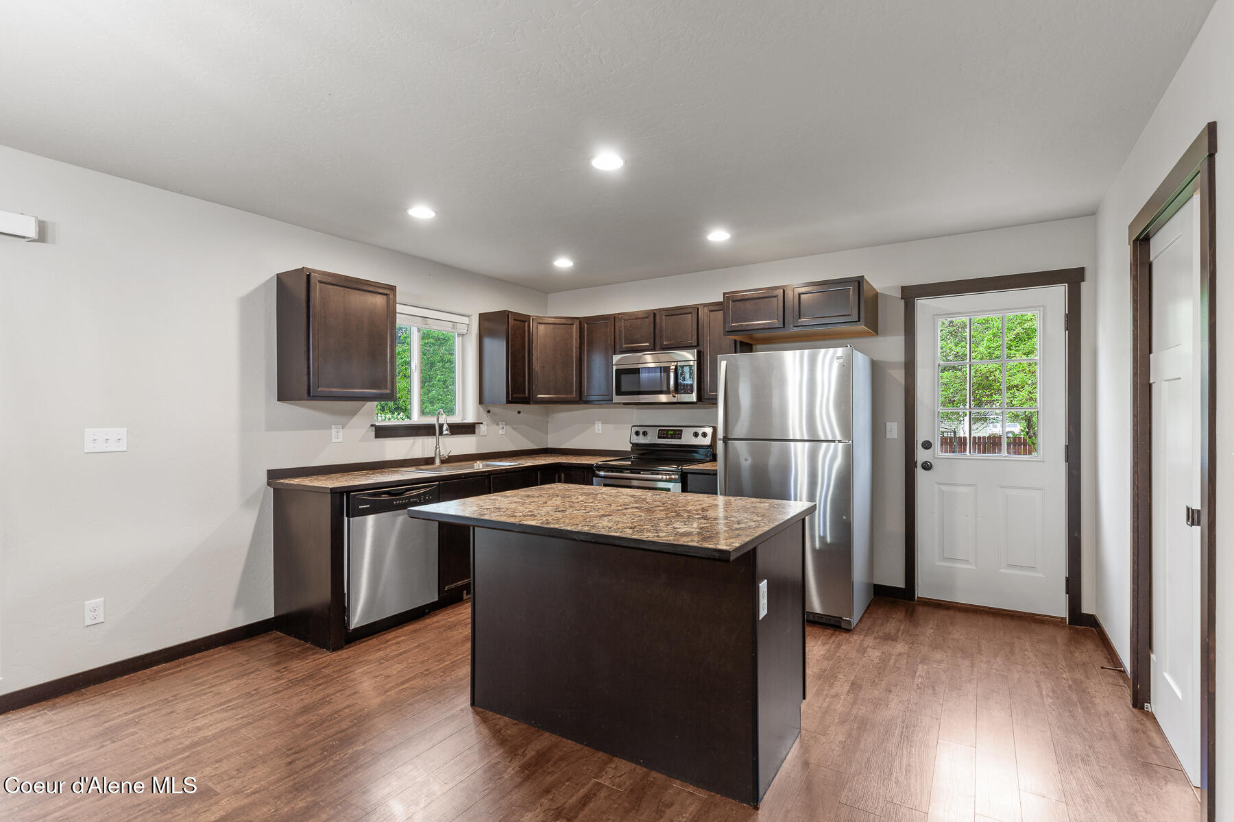 1201 E Locust Ave, Coeur d'Alene, Alaska image 7