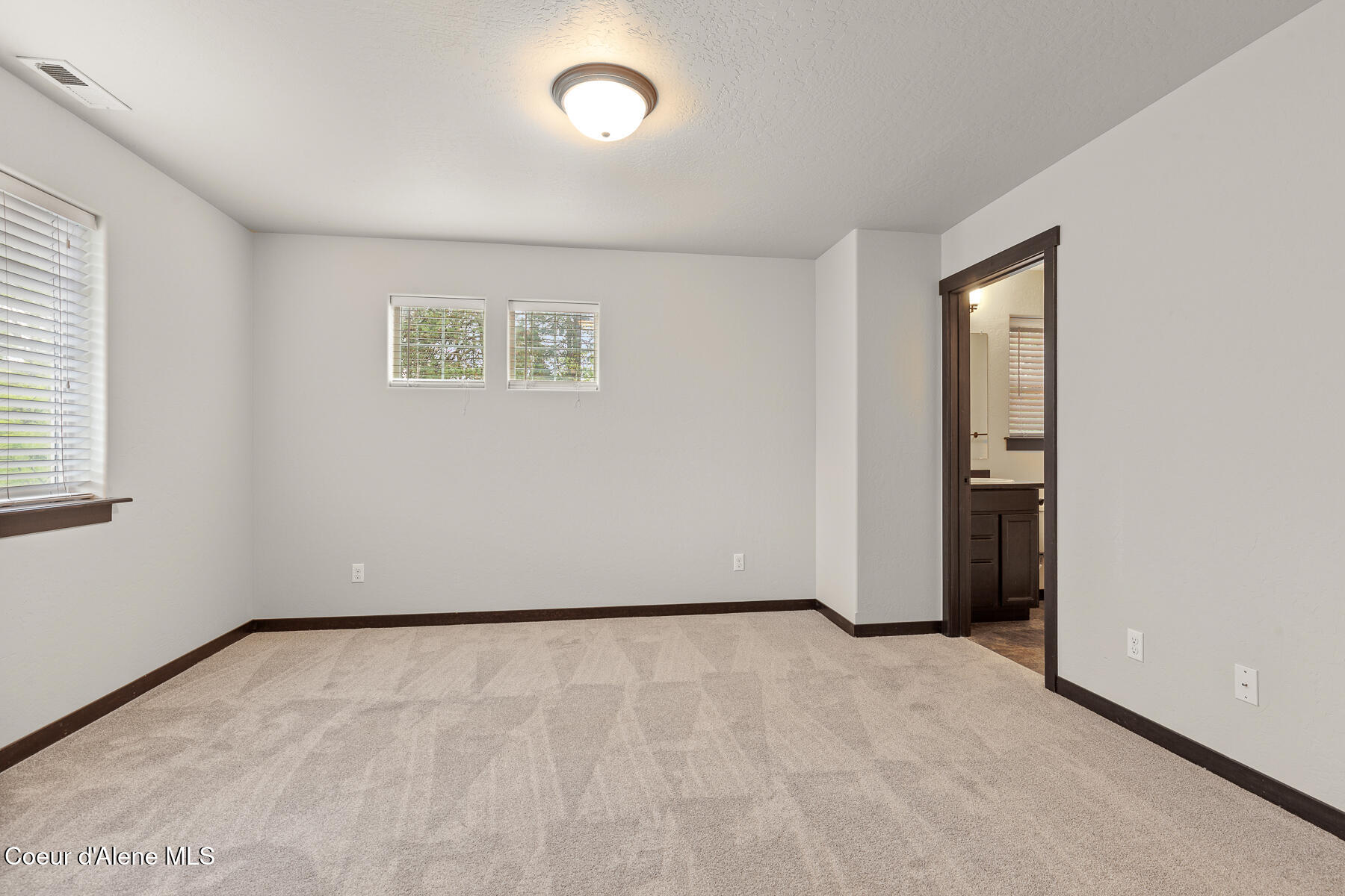 1201 E Locust Ave, Coeur d'Alene, Alaska image 16