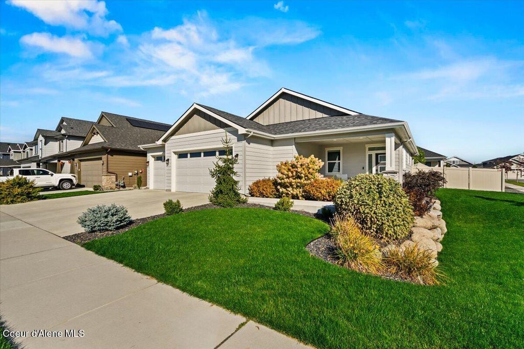 Photo of 6906 ROCHE Dr, Coeur dAlene, ID 83815 (MLS # 26-9989)