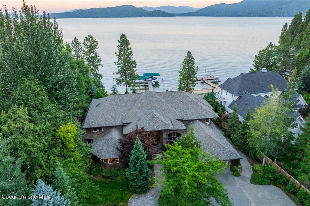 Photo of 55 Ideal Dr, Sandpoint, ID 83864 (MLS # 25-4941)