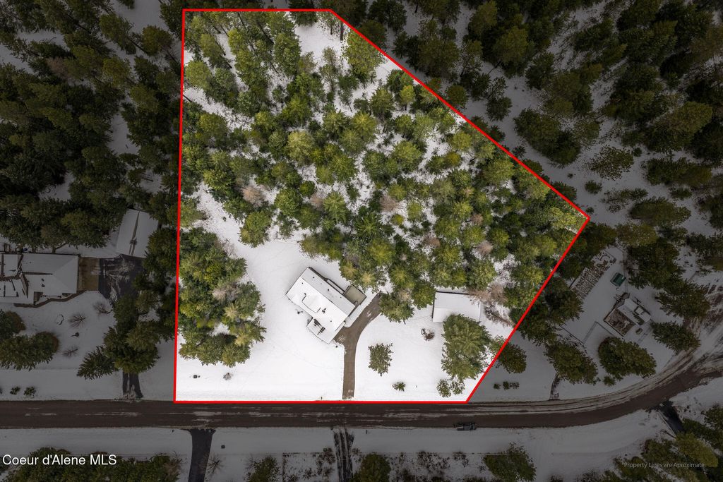 Photo of 11559 Steeldust Ct, Rathdrum, ID 83858 (MLS # 26-405)