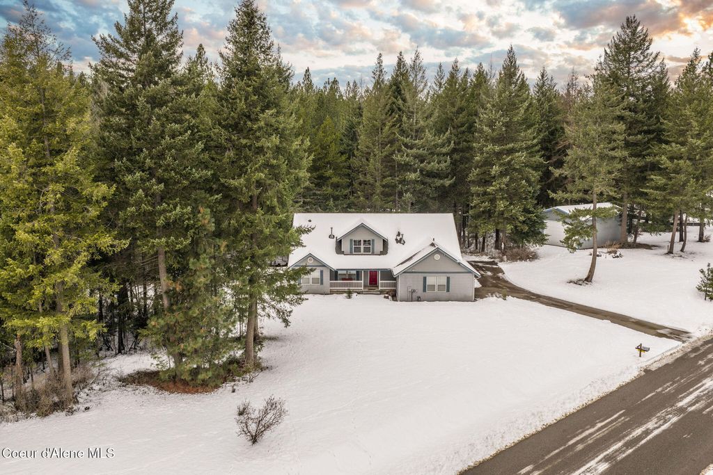 Photo of 11559 Steeldust Ct, Rathdrum, ID 83858 (MLS # 26-405)