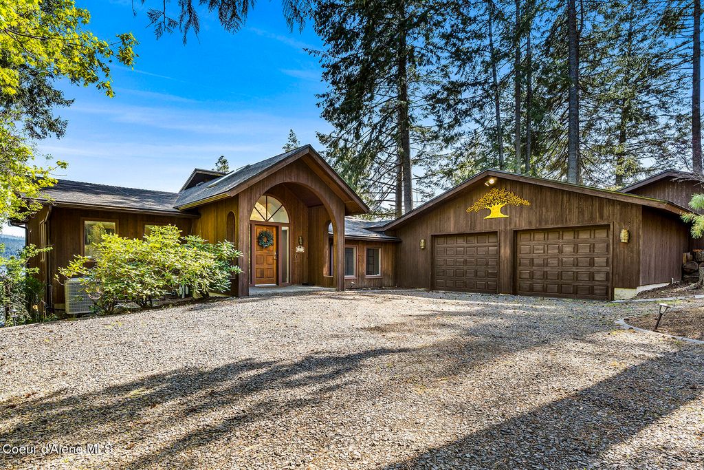 Photo of 2772 Lutherhaven Rd, Coeur dAlene, ID 83814 (MLS # 25-4374)