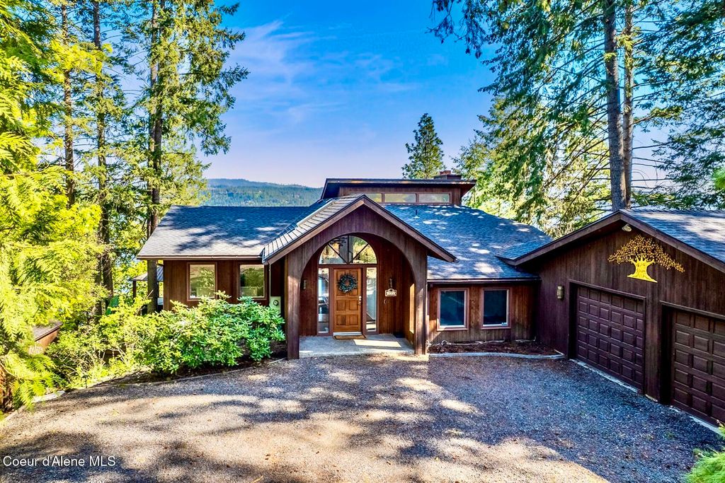 Photo of 2772 Lutherhaven Rd, Coeur dAlene, ID 83814 (MLS # 25-4374)