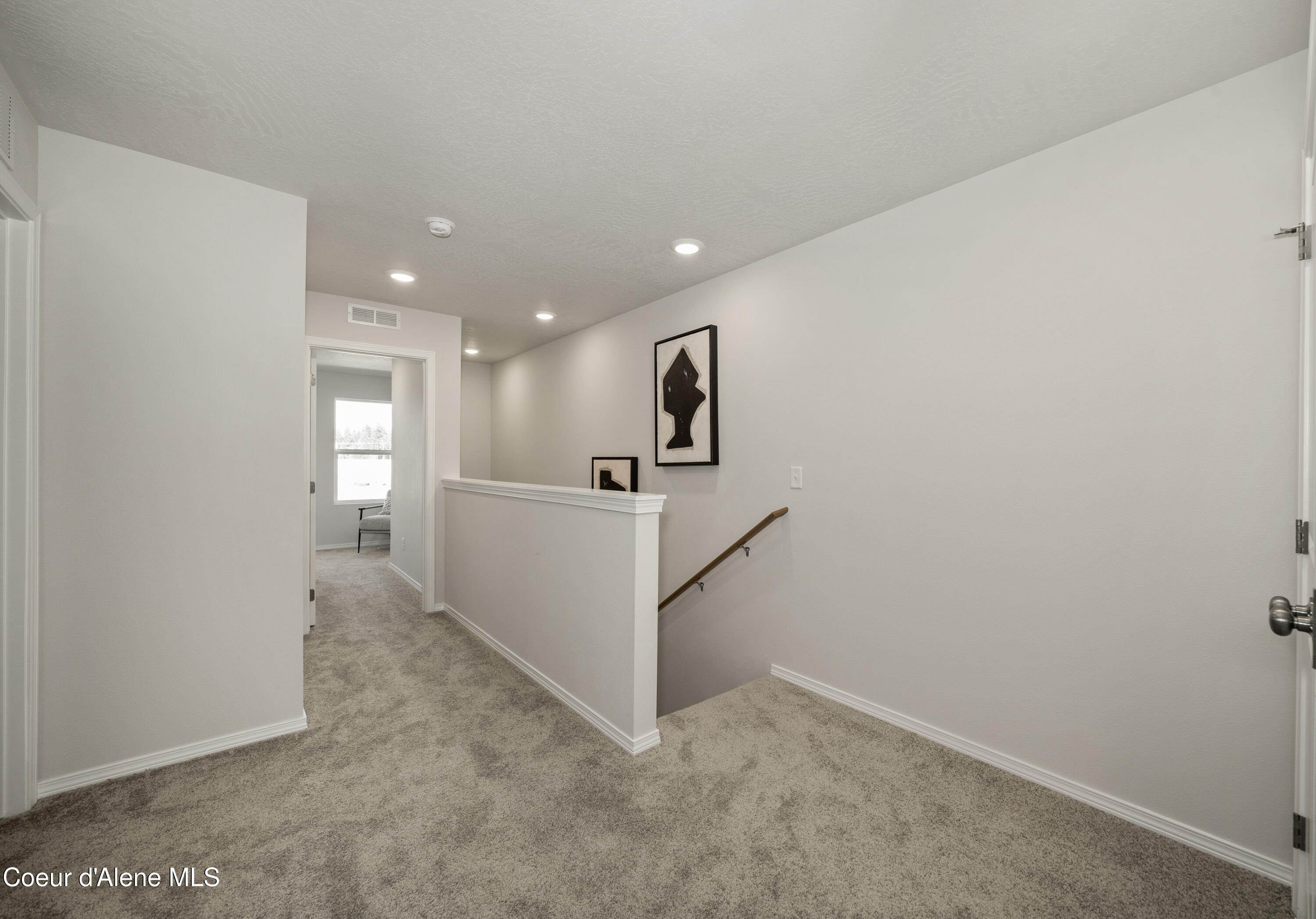 Hayden, Idaho 83835, United States, 4 Bedrooms Bedrooms, ,3 BathroomsBathrooms,Residential,Pending,93487