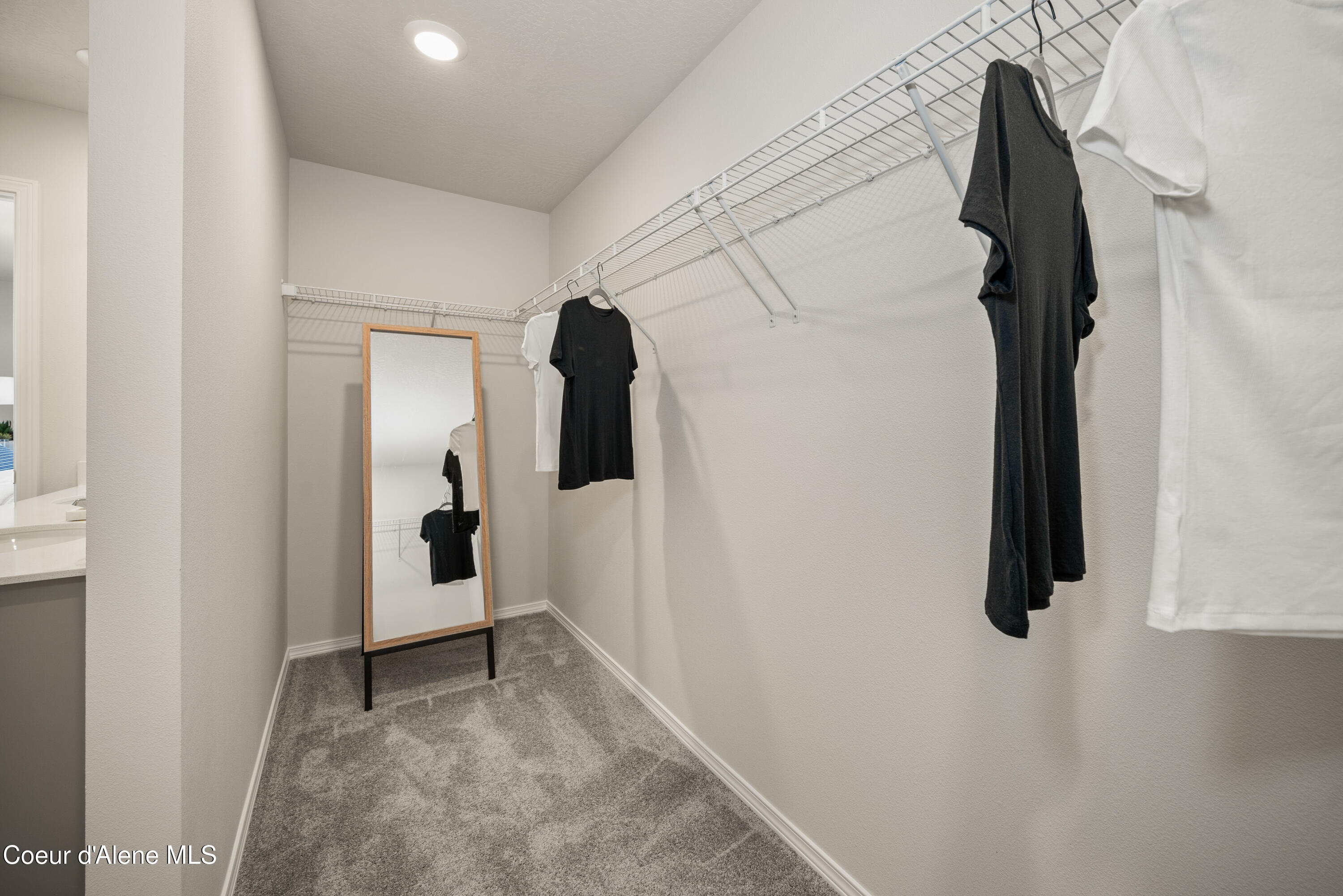 Hayden, Idaho 83835, United States, 4 Bedrooms Bedrooms, ,3 BathroomsBathrooms,Residential,Pending,93487