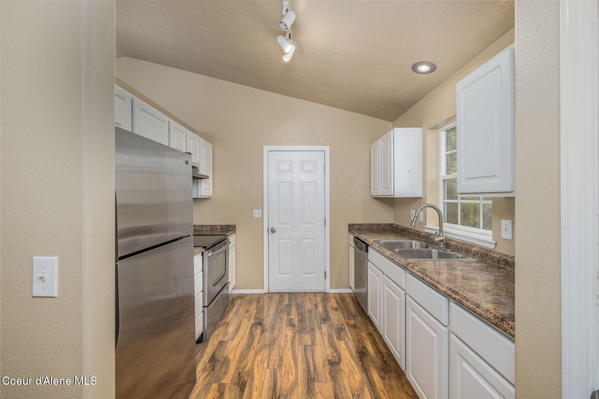 1221 E Elderberry Cir, Coeur d'Alene, Alaska image 9