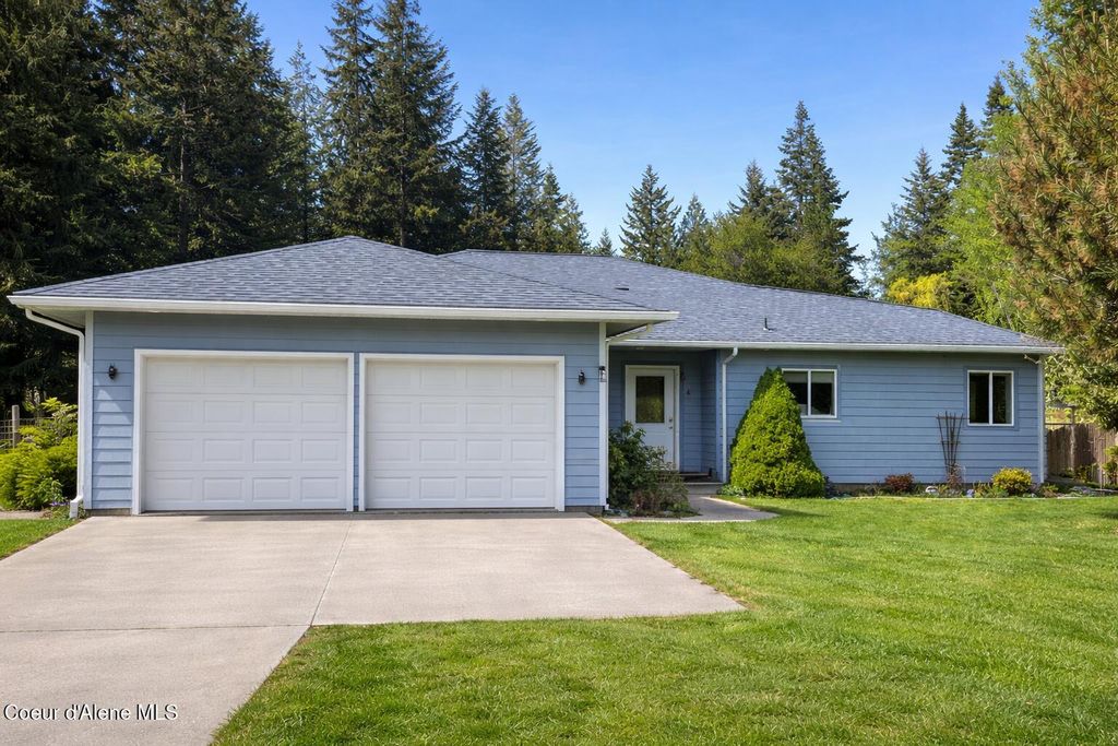 Photo of 391 Blue Sky Rd, Bonners Ferry, ID 83805 (MLS # 26-3462)